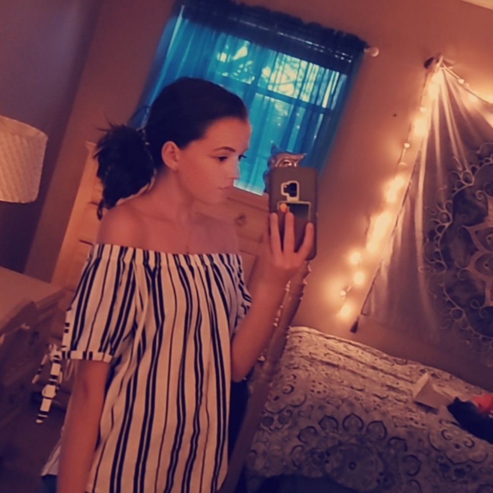 Meet your Posher, Alli